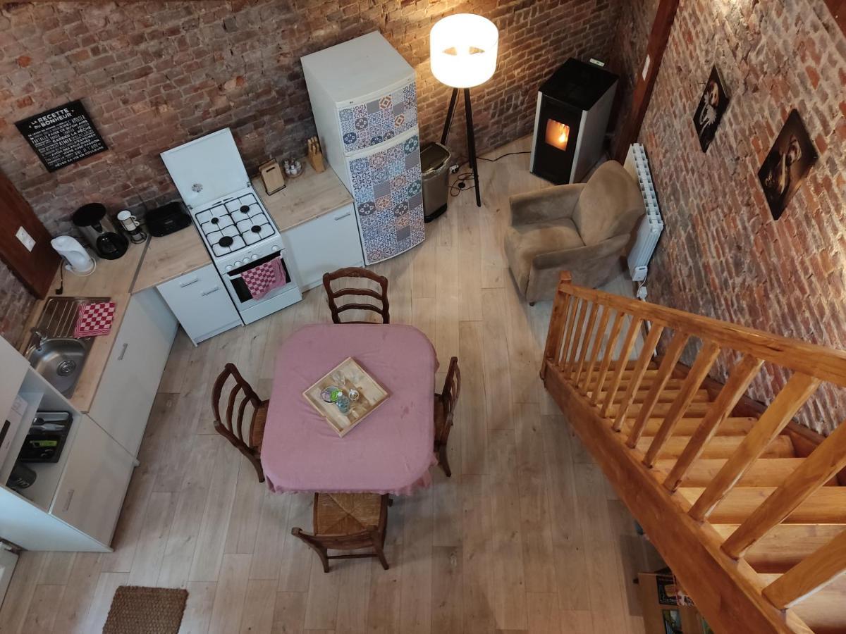 La Demeure Avesnoise Bed & Breakfast Wignehies Eksteriør bilde