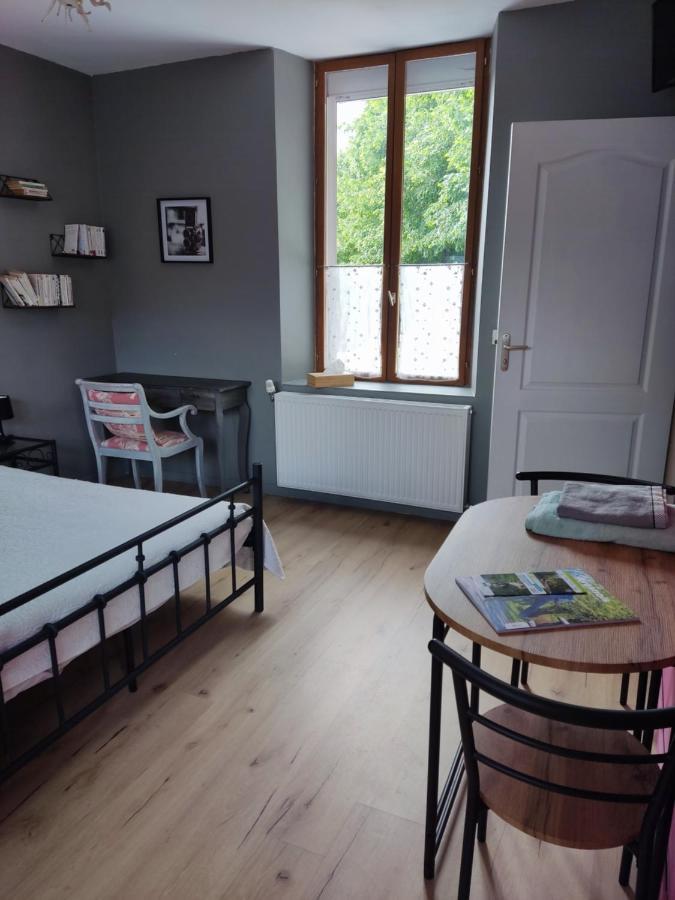 La Demeure Avesnoise Bed & Breakfast Wignehies Eksteriør bilde