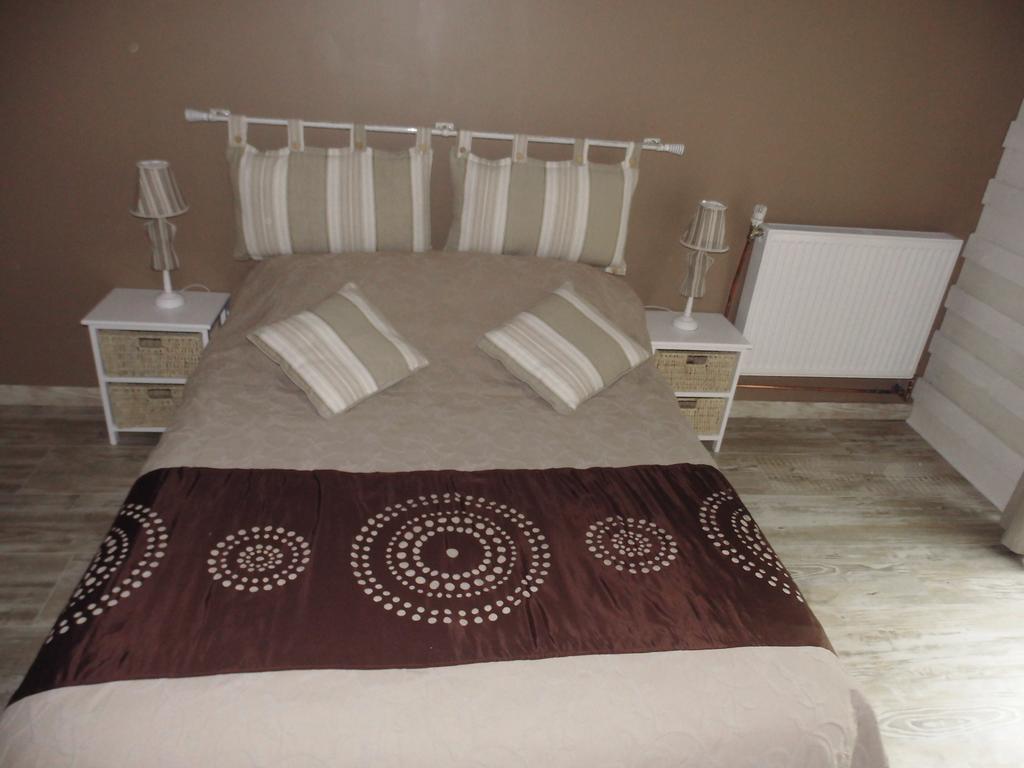 La Demeure Avesnoise Bed & Breakfast Wignehies Eksteriør bilde
