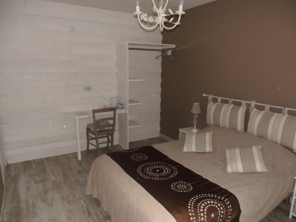 La Demeure Avesnoise Bed & Breakfast Wignehies Rom bilde